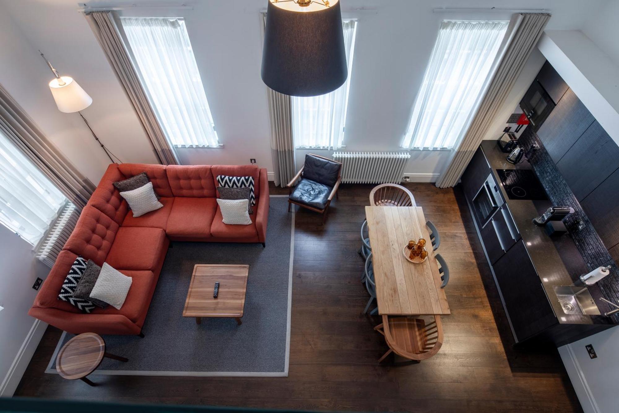 Cheval Old Town Chambers Aparthotel Εδιμβούργο Εξωτερικό φωτογραφία A modern apartment in Helsinki, Finland